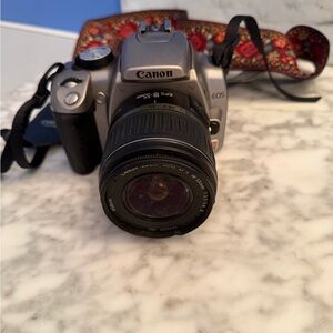 Canon EOS Digital Rebel XT Tested With Battery & Canon EFS 15-55mm lens (WORKS)